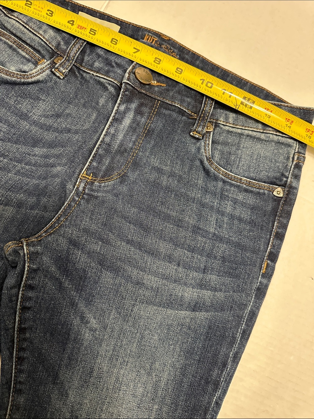 Kut from the Kloth Ankle Straight Leg Reese Cropped Denim Womens 4 Petite - Picture 5 of 7